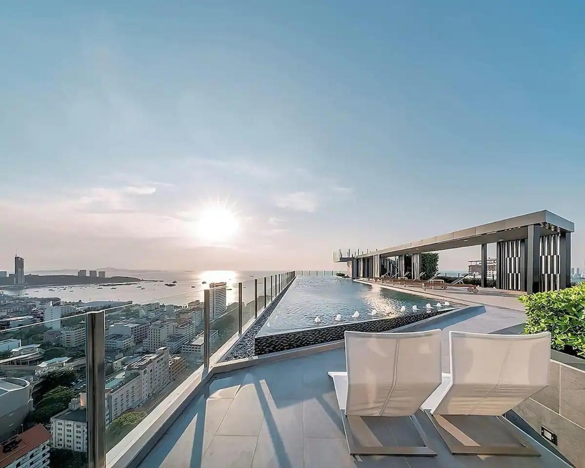 Central Pattaya - Sea View Large Balcony Condo With Infinity Pool Eksteriør billede