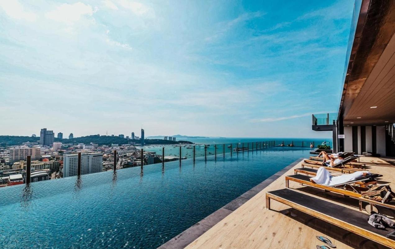 Central Pattaya - Sea View Large Balcony Condo With Infinity Pool Eksteriør billede